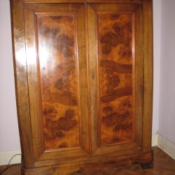 Belle ARMOIRE 1900 En NOYER