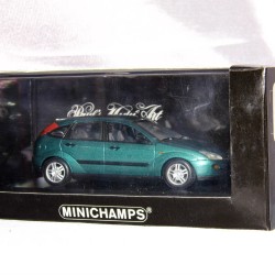 Voiture MINICHAMPS 1/43 FORD FOCUS 5 DOOR SALOON 1998