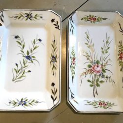 Deux plats octogonaux porcelaine épaisse  fin XIXe