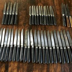 Lot de 42 couteaux anciens