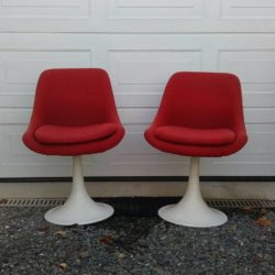 Tulip chair dans le gout des éditions Knoll en vente chez DESIGN ANTIC 49