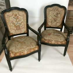 Paire de fauteuils Napoleon III en bois noirci