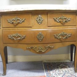 Commode Style Louis XV ancienne