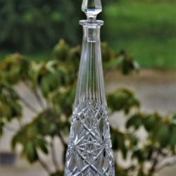 Grande carafe à vin blanc en cristal taillé de Baccarat modèle Lagny