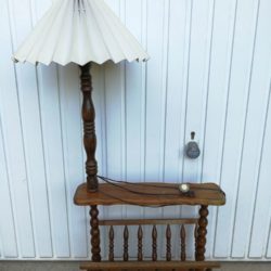 Lampadaire Vintage Tablette & Porte-Revues